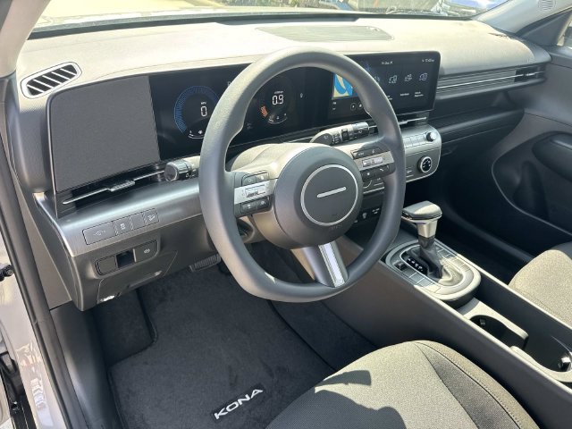 New 2027 Hyundai Kona SE FWD image 20