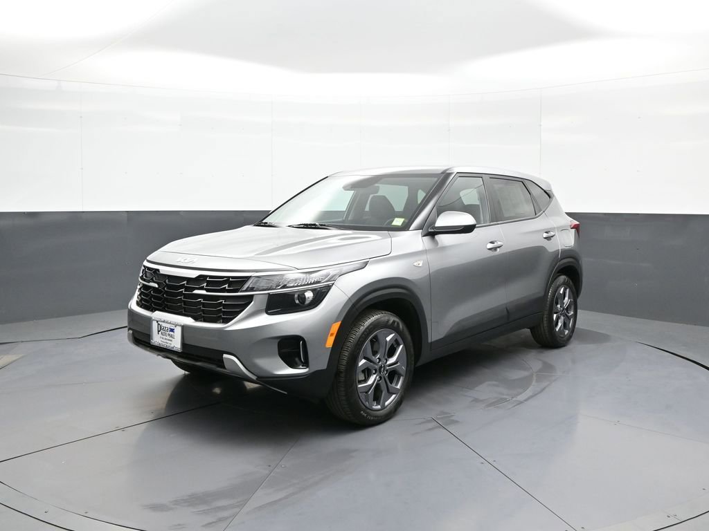 Certified 2024 Kia Seltos LX AWD/4WD image 1