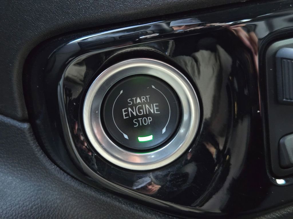 Used 2025 Chevrolet Silverado 1500 LT image 22