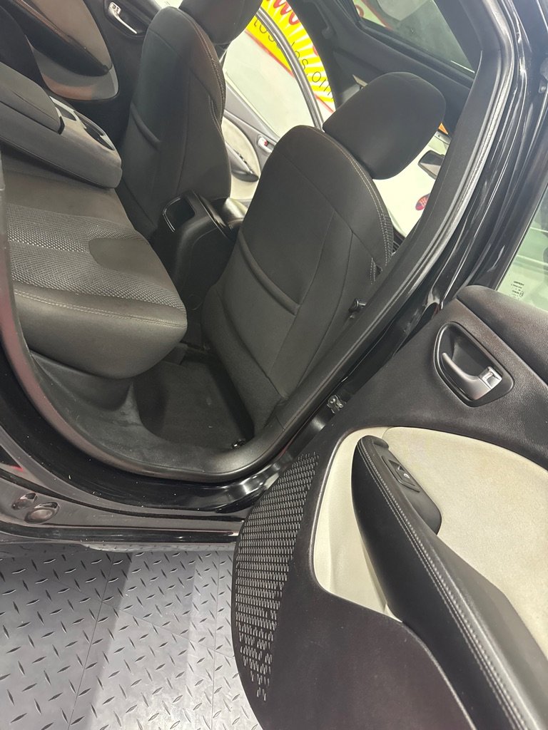 Used 2015 Dodge Dart SXT w/ Sun/Sound Group image 10
