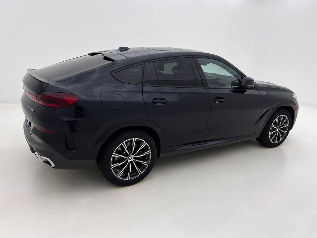 Certified 2024 BMW X6 xDrive40i w/ Premium Package AWD/4WD image 6