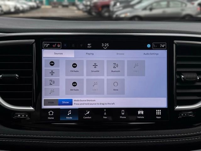 New 2026 Chrysler Pacifica Limited w/ Uconnect Theater Family Group image 39