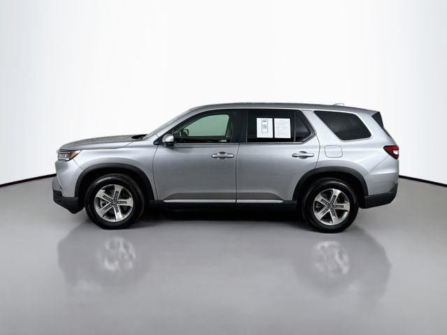 Used 2025 Honda Pilot EX-L image 6