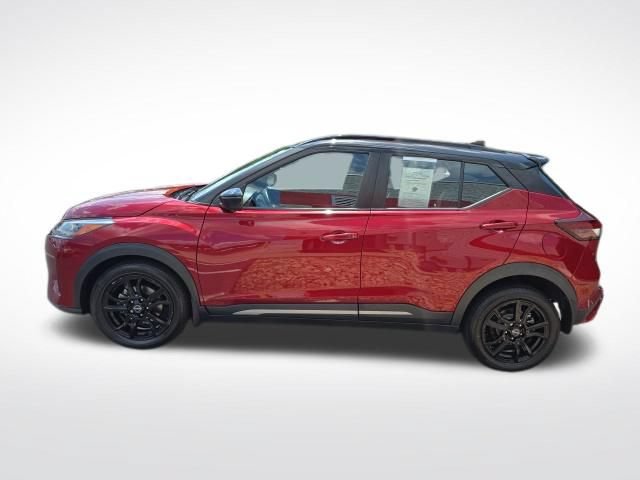 Used 2023 Nissan Kicks SR FWD image 2