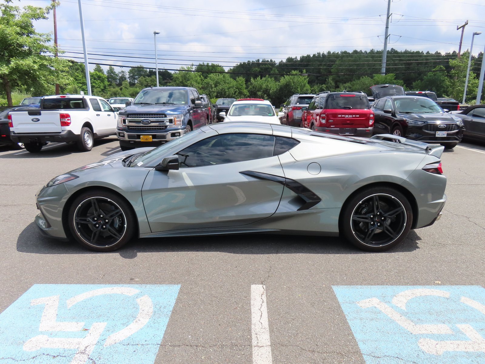 Used 2022 Chevrolet Corvette Stingray Preferred Cpe w/ 2LT image 4