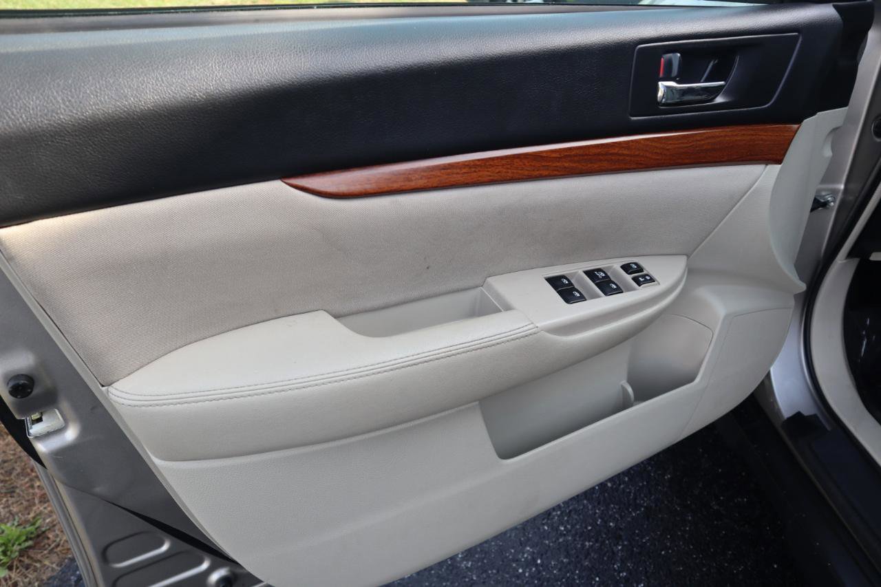 Used 2014 Subaru Outback 2.5i Premium image 53