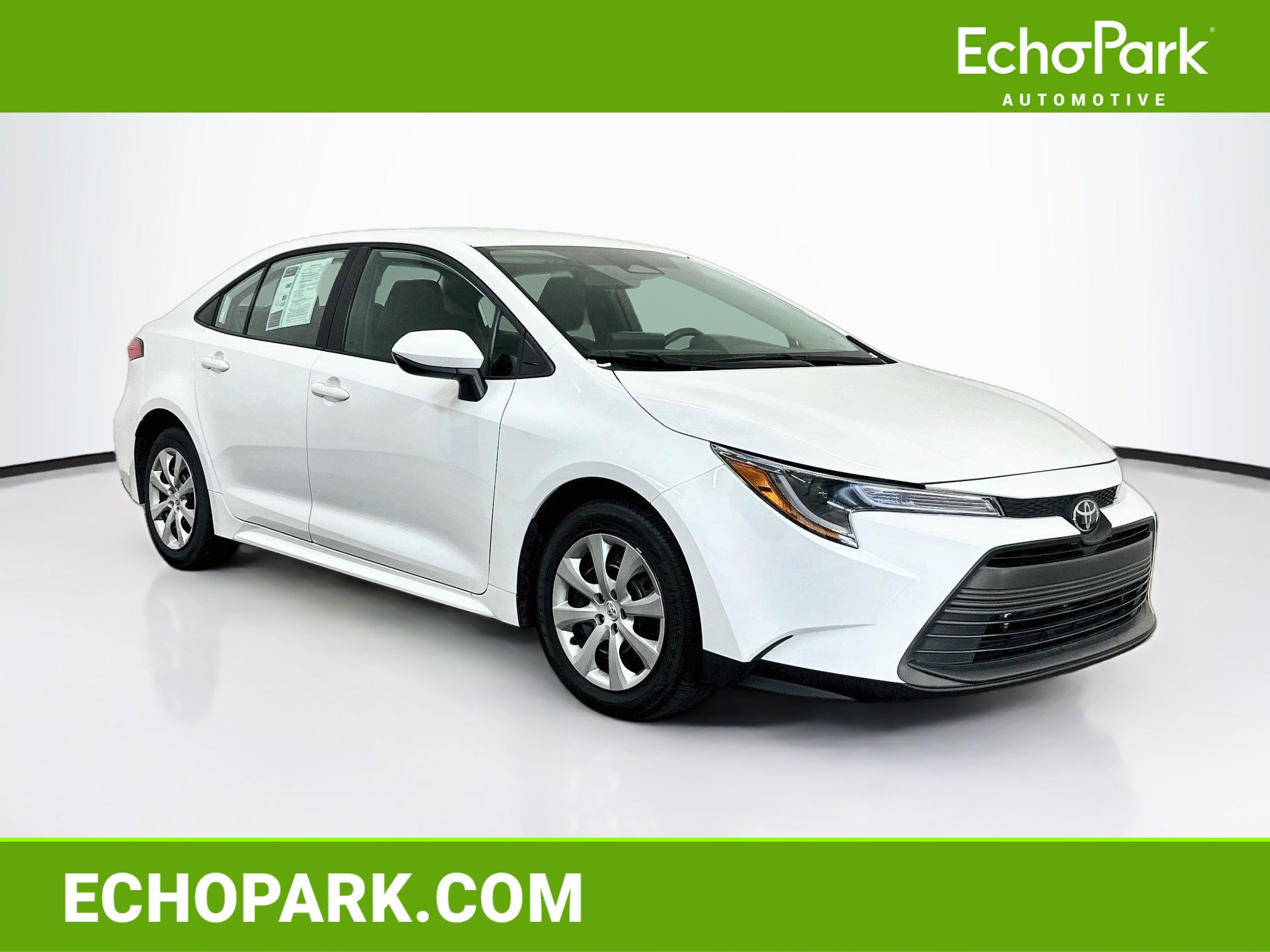 Used 2026 Toyota Corolla LE FWD image 1