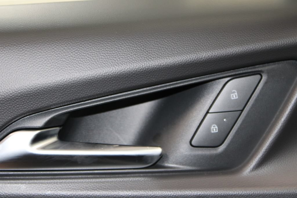 New 2026 Chevrolet Equinox LT w/ Convenience Package II FWD image 37