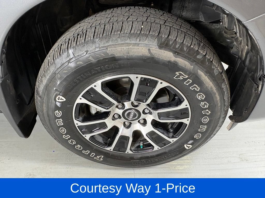 Used 2024 Nissan Titan SV AWD/4WD image 13