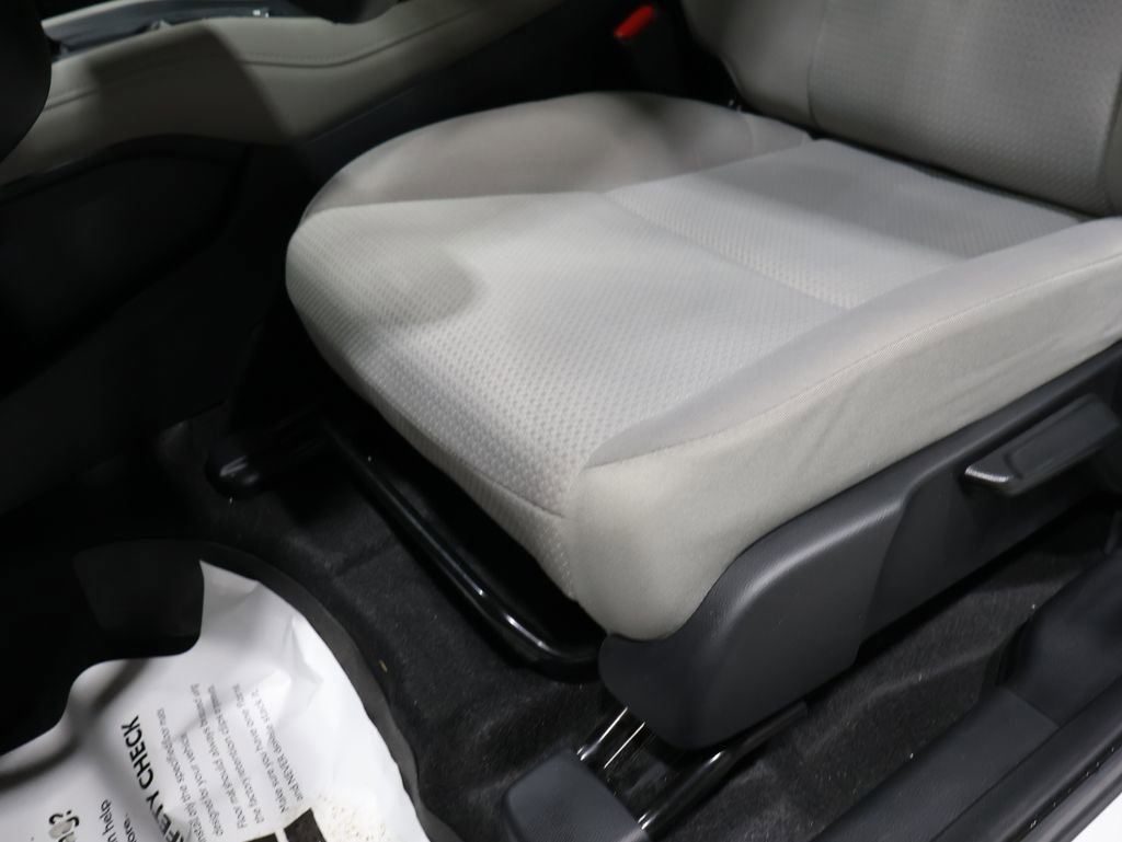 Used 2022 Honda HR-V LX image 12