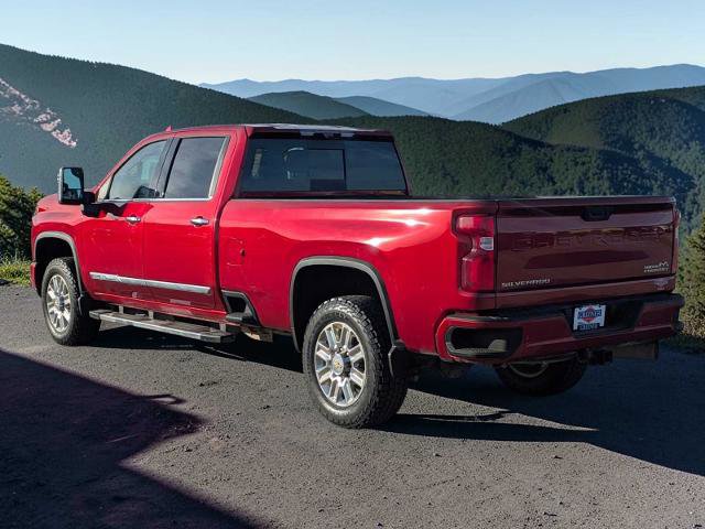 Used 2024 Chevrolet Silverado 2500 High Country w/ Technology Package image 4