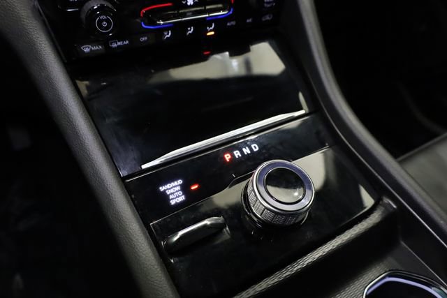 Used 2024 Jeep Grand Cherokee L Limited w/ Luxury Tech Group II image 24