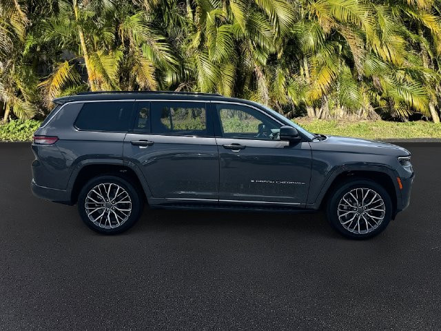 New 2026 Jeep Grand Cherokee L Summit w/ Advanced Protech Group IV AWD/4WD image 3
