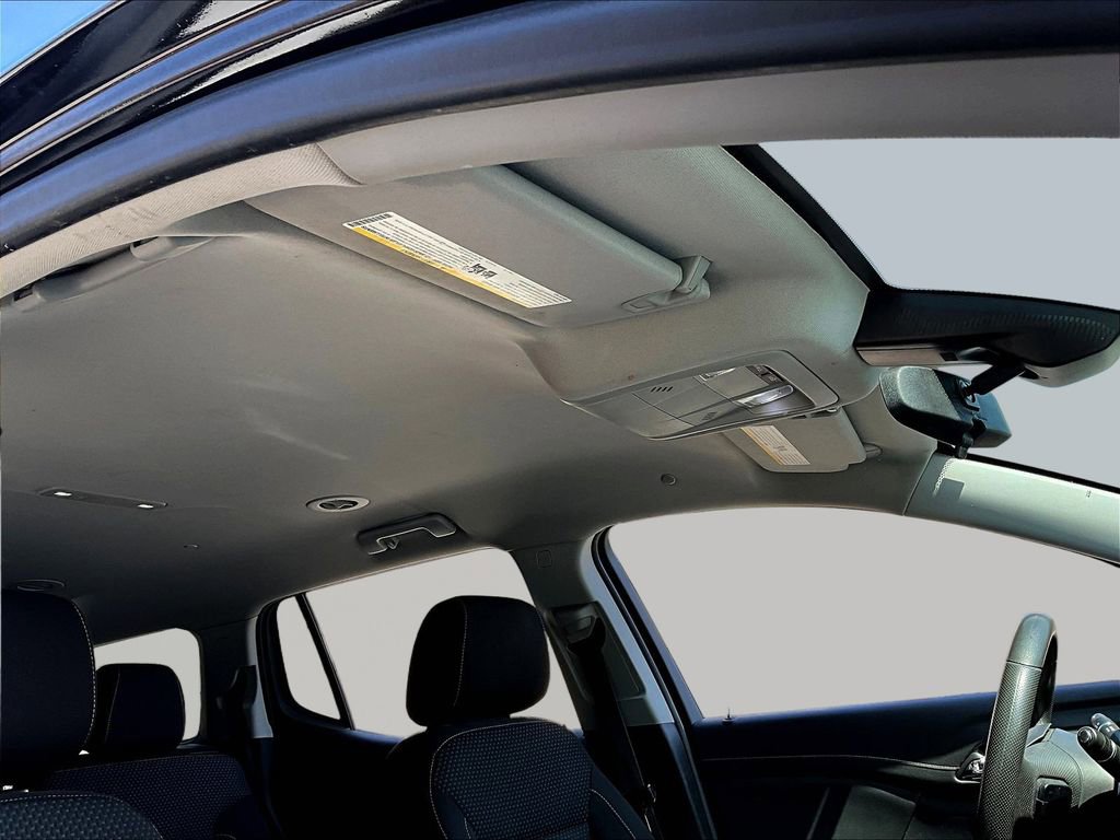 Used 2021 GMC Acadia SLE image 20