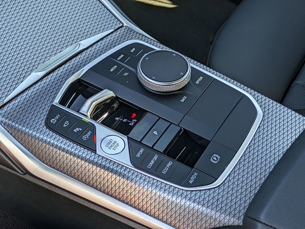 Used 2025 BMW M340i image 24