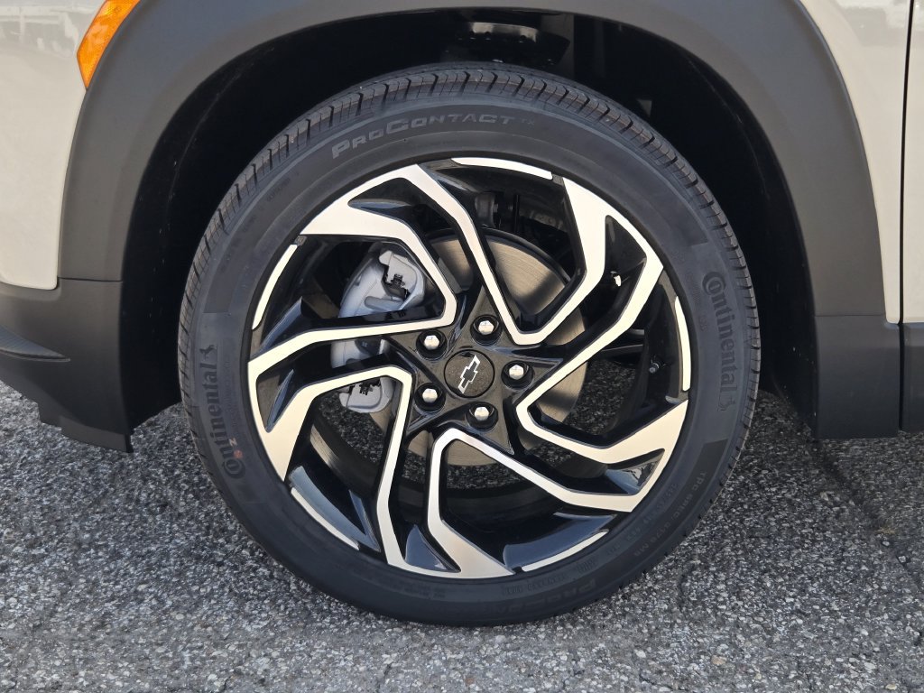 New 2026 Chevrolet TrailBlazer RS w/ Driver Confidence Package FWD image 14