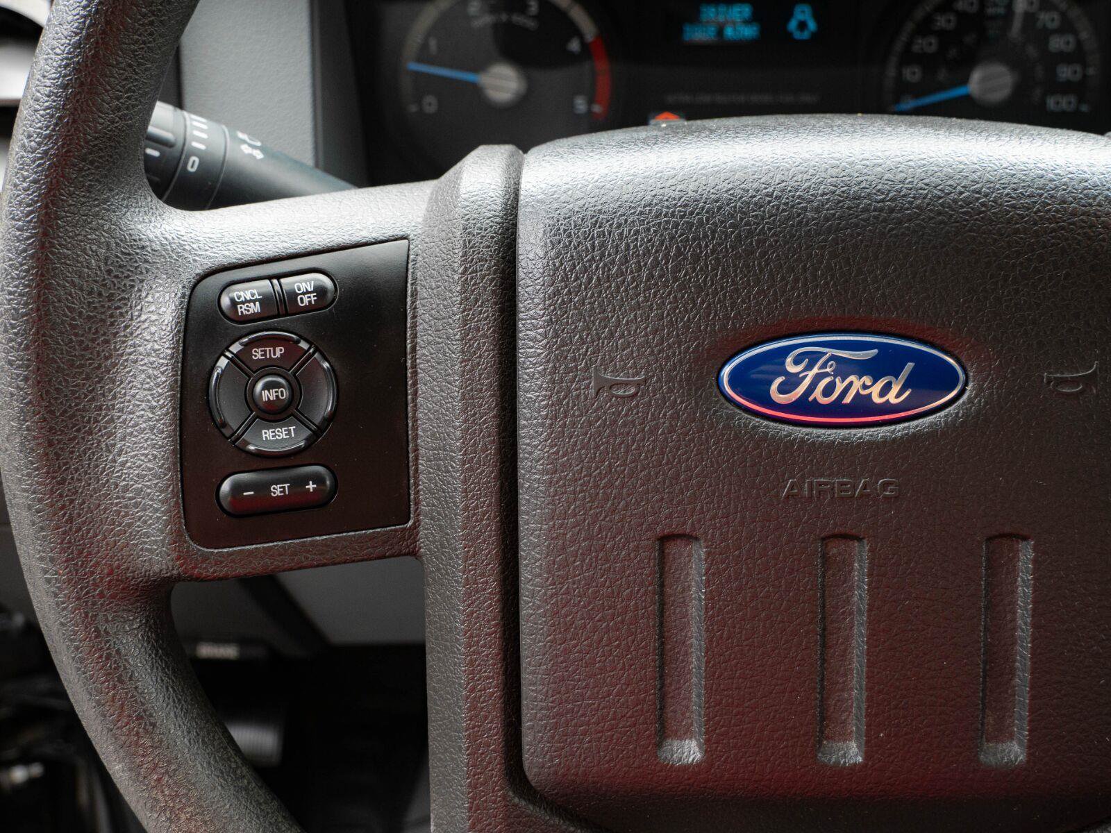 Used 2016 Ford F350 XLT AWD/4WD image 9