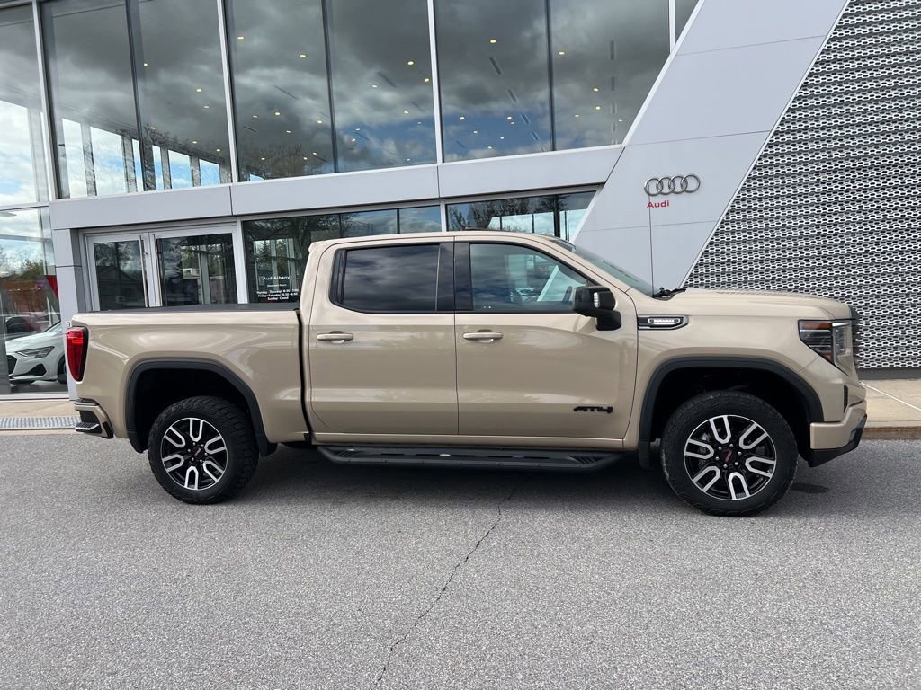 Used 2023 GMC Sierra 1500 AT4 w/ AT4 Premium Package AWD/4WD image 15