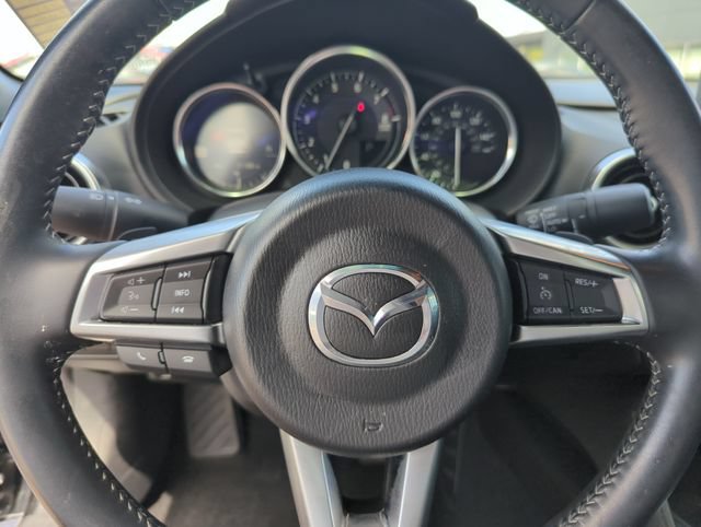 Used 2021 MAZDA MX-5 Miata RF Grand Touring RWD image 34