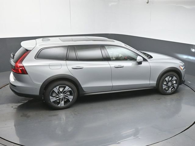 New 2026 Volvo V60 B5 Cross Country Plus w/ Protection Package Premier image 48