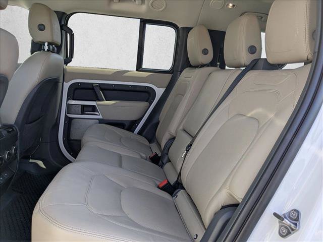 Certified 2023 Land Rover Defender 130 SE AWD/4WD image 20