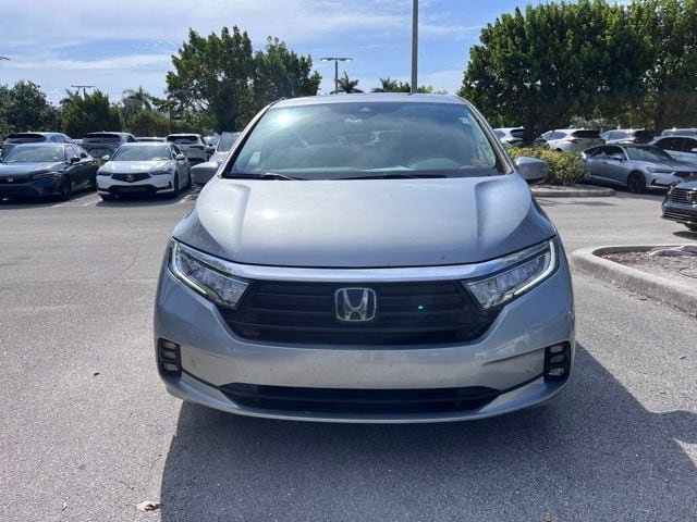 Used 2024 Honda Odyssey Touring image 2