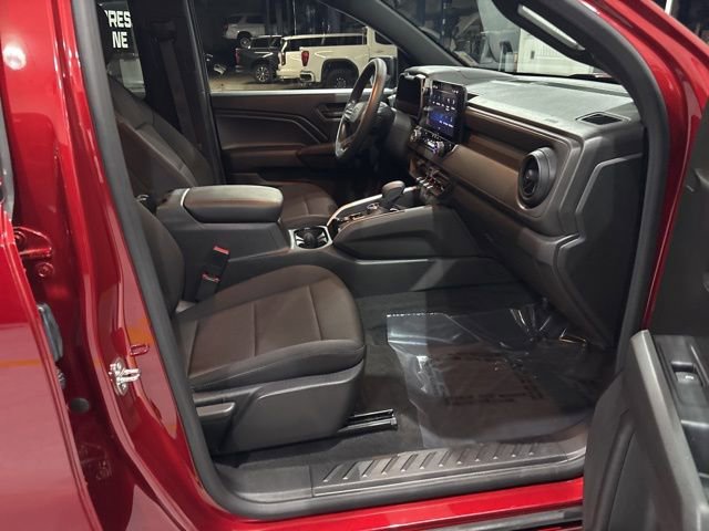 Used 2023 Chevrolet Colorado Trail Boss w/ Technology Package image 35