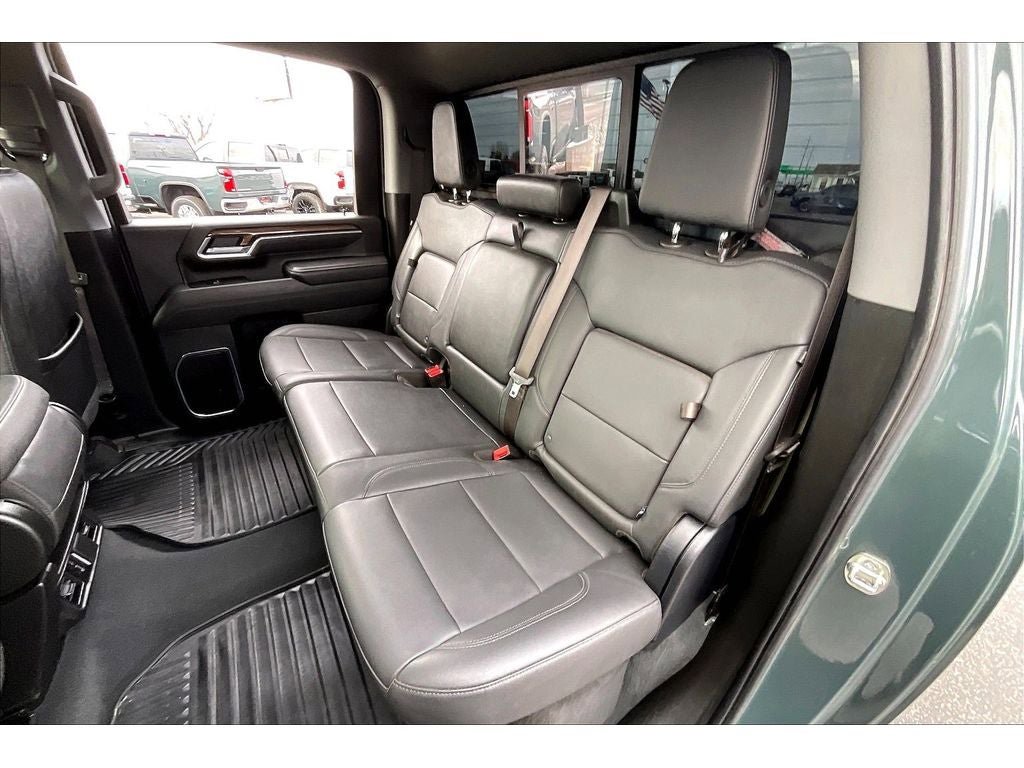 Used 2025 Chevrolet Silverado 2500 LT w/ Trail Boss Package AWD/4WD image 34