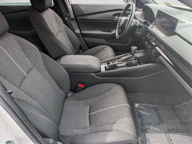 Used 2025 Honda Accord Sport image 25