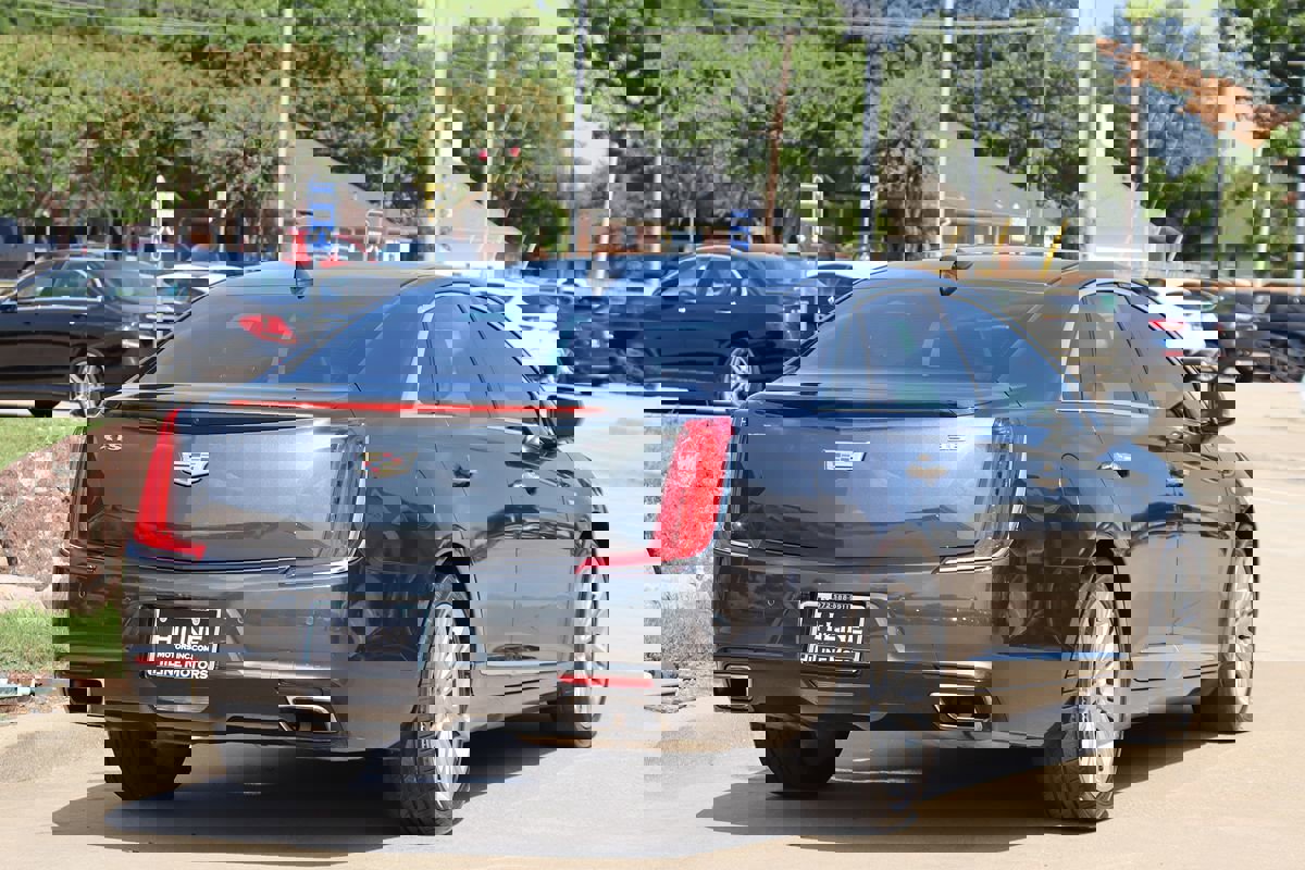 Used 2019 Cadillac XTS Luxury image 11