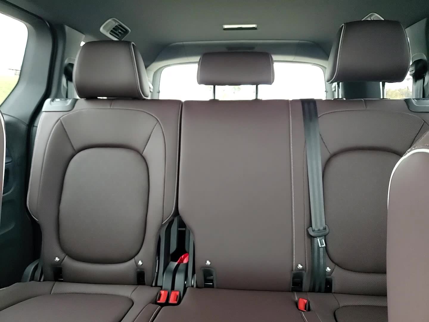 New 2025 Volkswagen ID. Buzz Pro S image 23