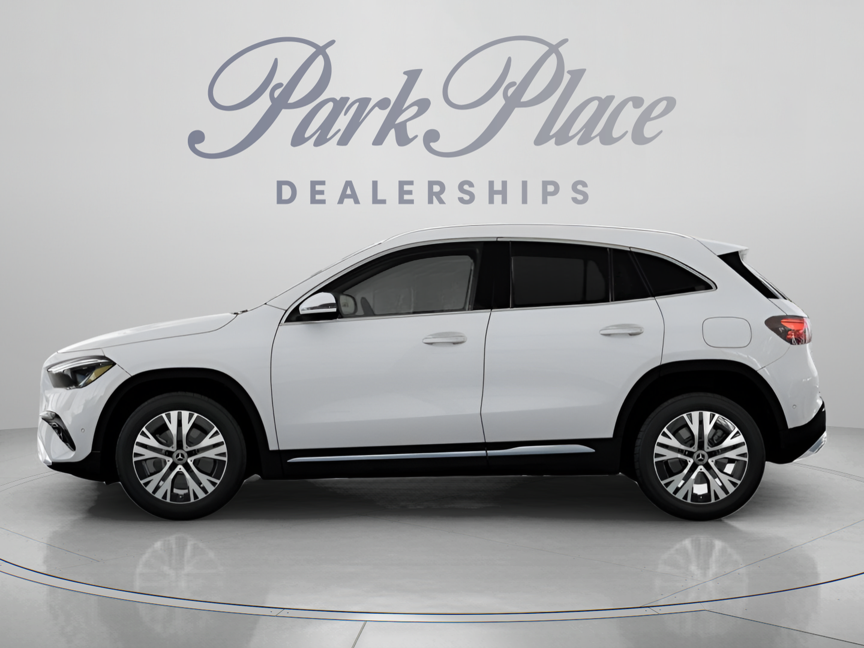 Used 2026 Mercedes-Benz GLA 250 4MATIC image 5