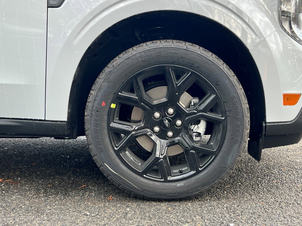 New 2026 Ford Maverick XLT w/ XLT Luxury Package image 6