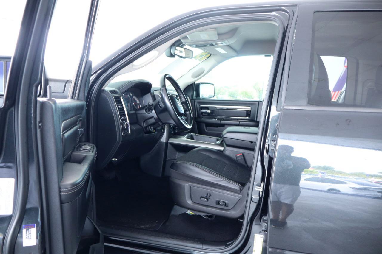 Used 2016 RAM 1500 Sport w/ Black Ram 1500 Sport Group AWD/4WD image 15