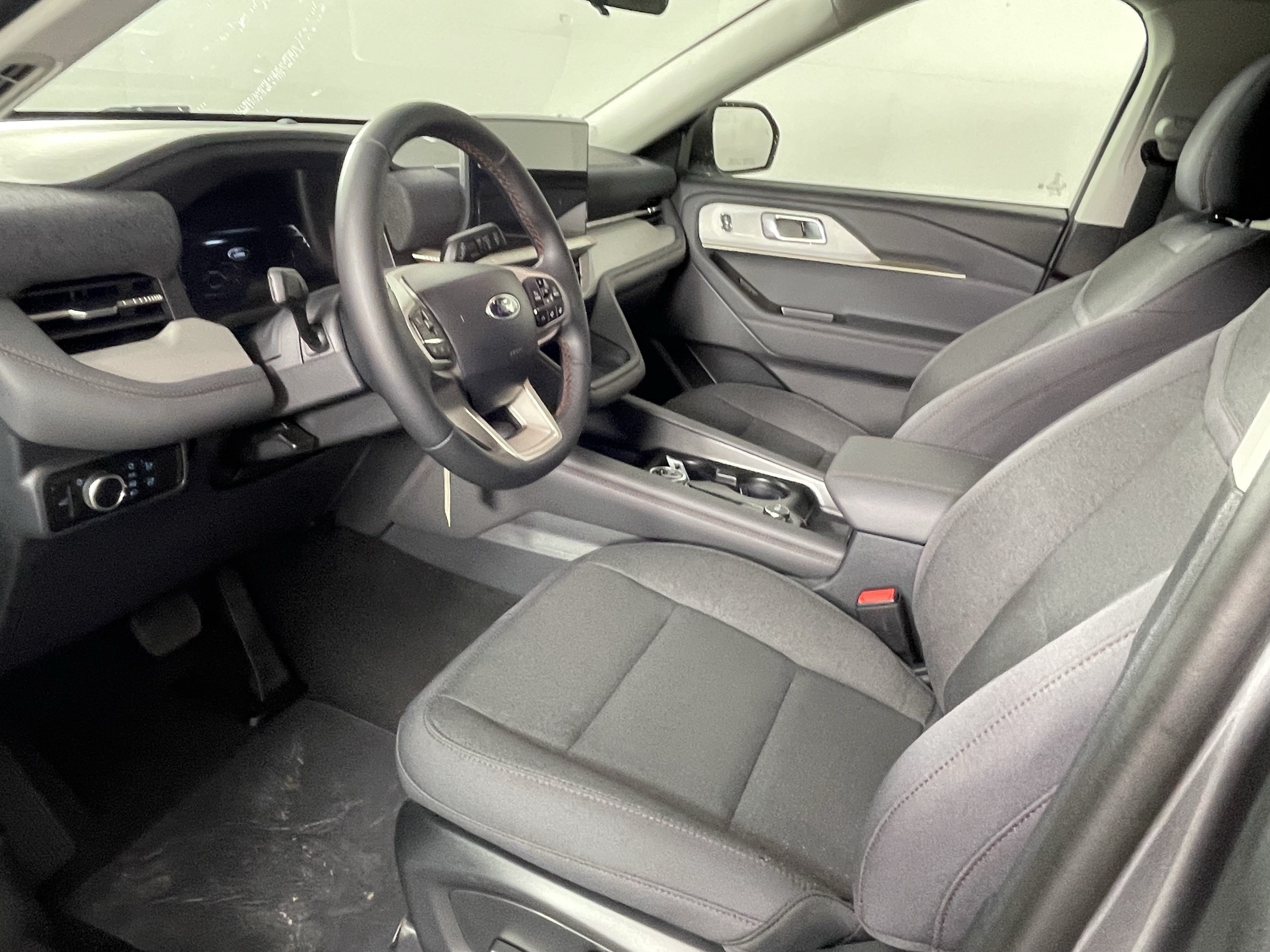 New 2026 Ford Explorer Active AWD/4WD image 9