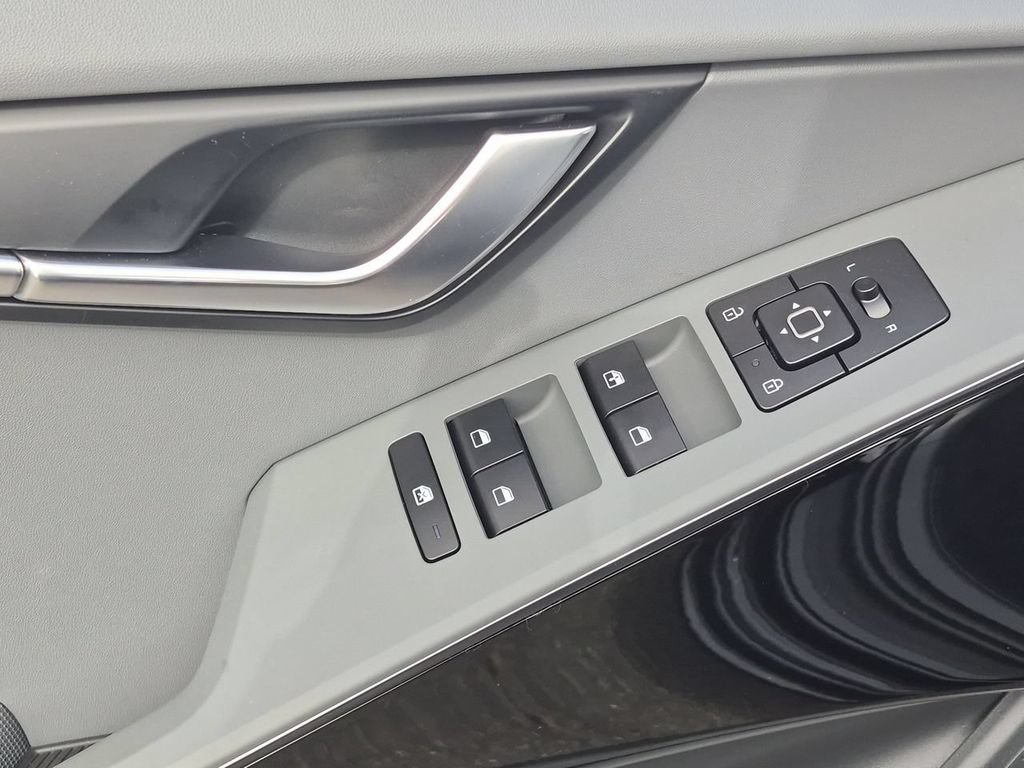 New 2026 Kia Niro EX w/ EX Premium Package FWD image 24
