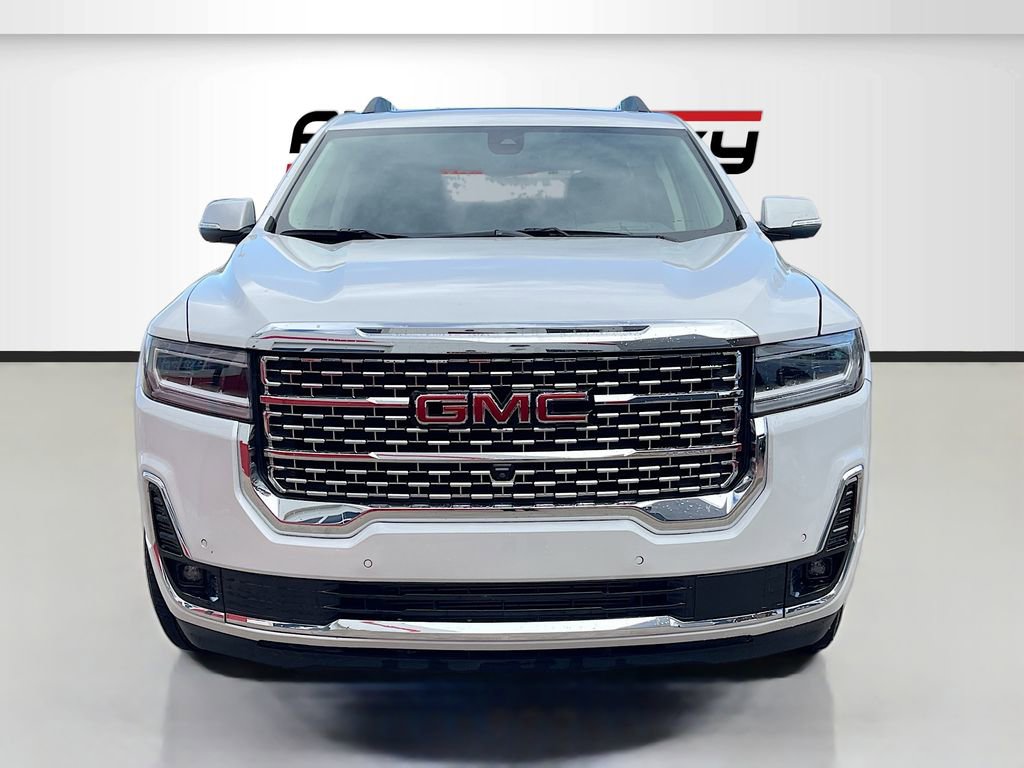 Used 2023 GMC Acadia Denali w/ Denali Technology Package image 2