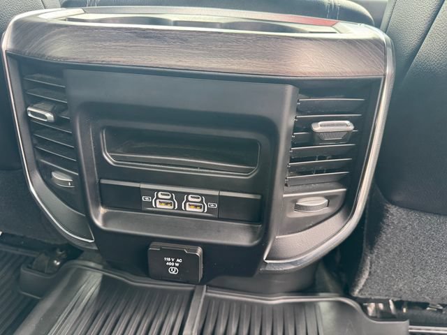 Used 2025 RAM 2500 Laramie AWD/4WD image 33