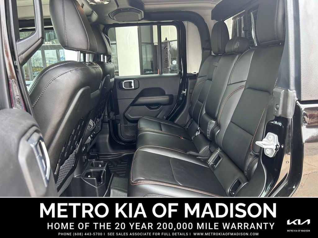 Used 2023 Jeep Gladiator Mojave w/ Cold Weather Group image 33