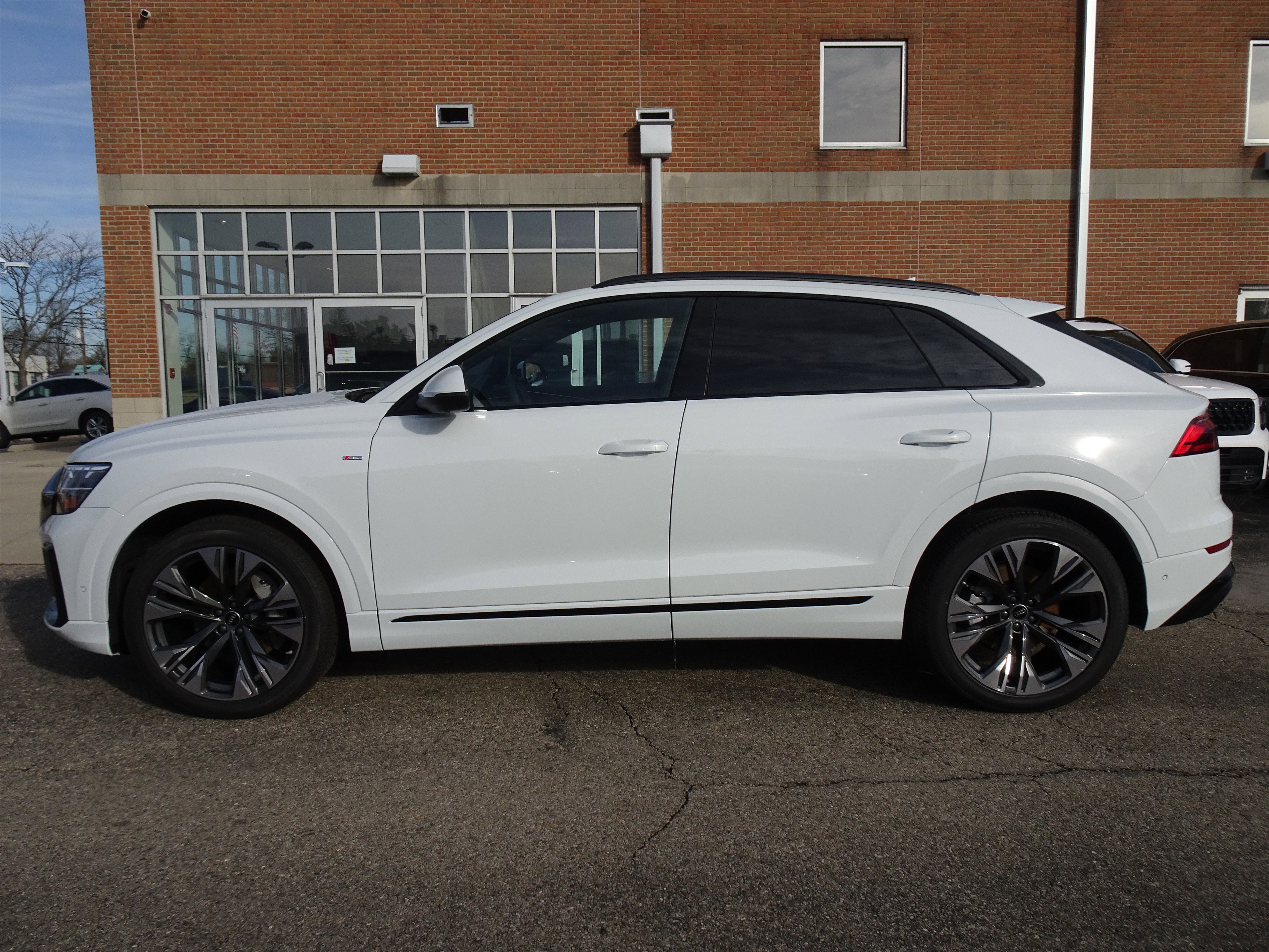 New 2026 Audi Q8 Premium Plus image 2