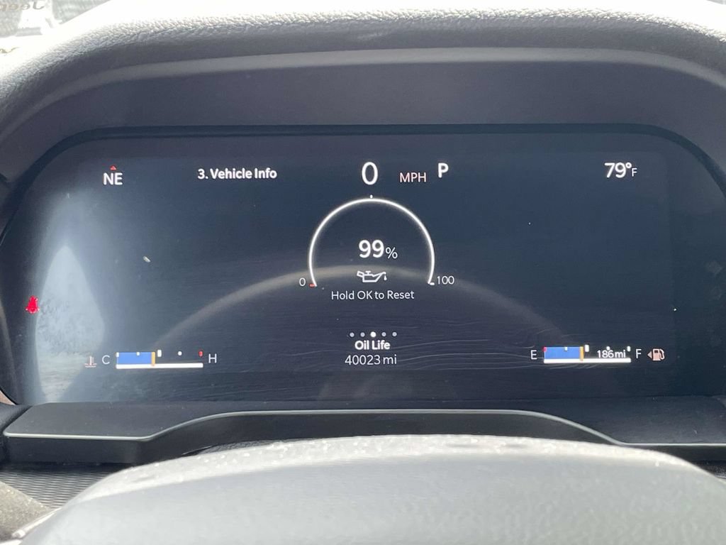 Used 2025 Jeep Grand Cherokee Altitude AWD/4WD image 29