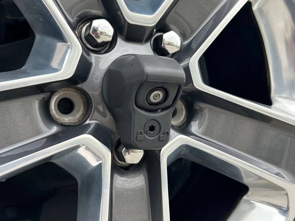 Certified 2018 Jeep Wrangler Unlimited Sahara image 43