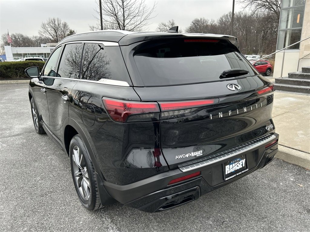 Certified 2023 INFINITI QX60 Luxe w/ Cargo Package image 6