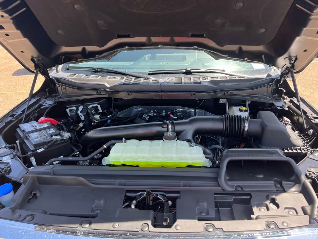 New 2025 Ford F150 Lariat w/ Equipment Group 502A High image 27