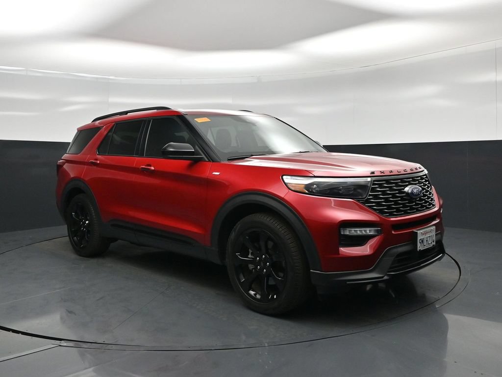Certified 2024 Ford Explorer ST-Line w/ Class IV Trailer Tow Package RWD image 54