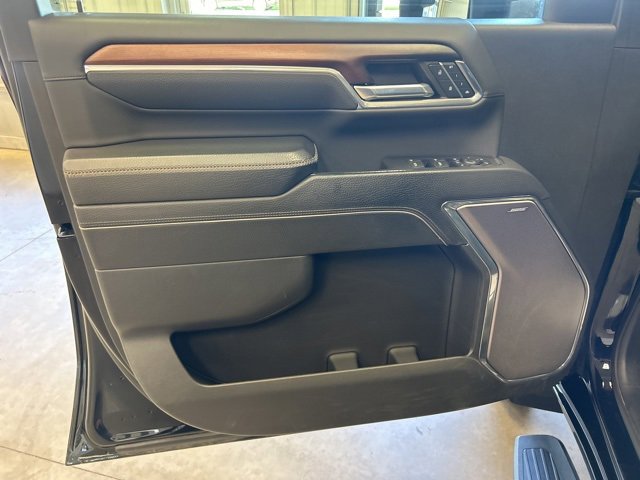 Used 2024 GMC Sierra 3500 Denali w/ Denali Reserve Package image 15