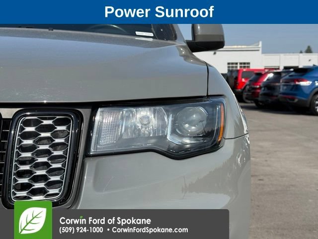 Used 2020 Jeep Grand Cherokee Altitude AWD/4WD image 8