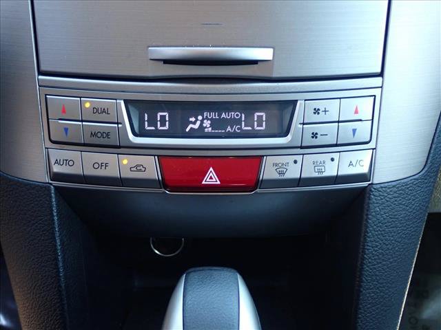 Used 2011 Subaru Outback 2.5i Limited AWD/4WD image 18