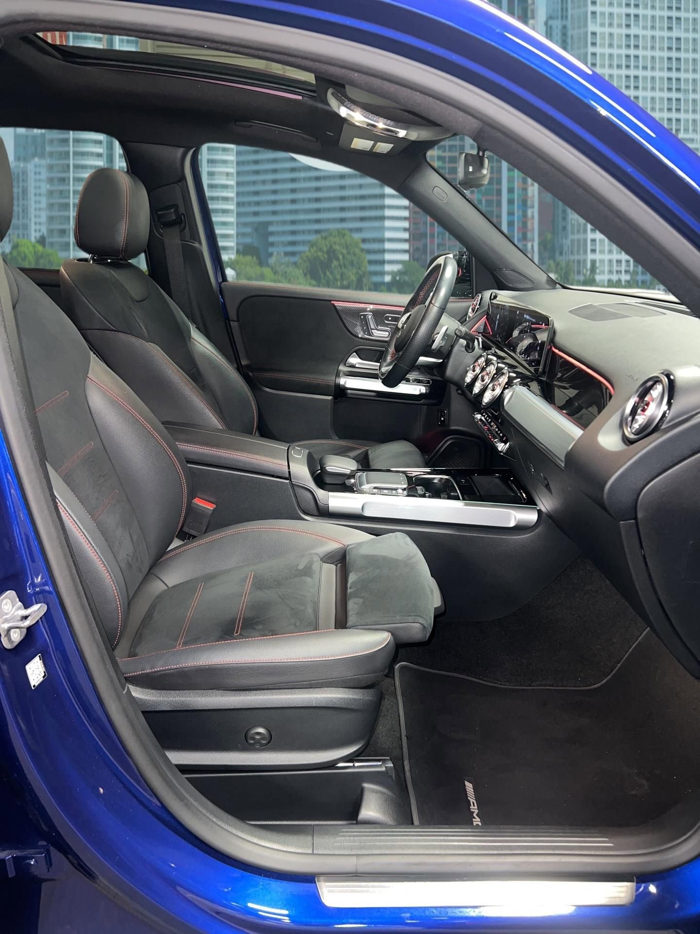 Used 2023 Mercedes-Benz GLB 250 image 17