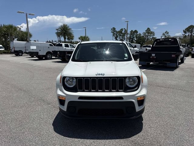 Used 2023 Jeep Renegade Latitude AWD/4WD image 8